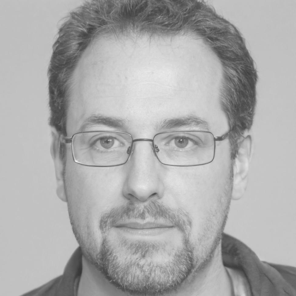 Andreas Müller, Investment Analyst